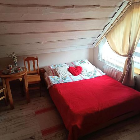 Rodzinny Zakatek "U Gluszkow" Bieszczady Myczkowce Exteriör bild